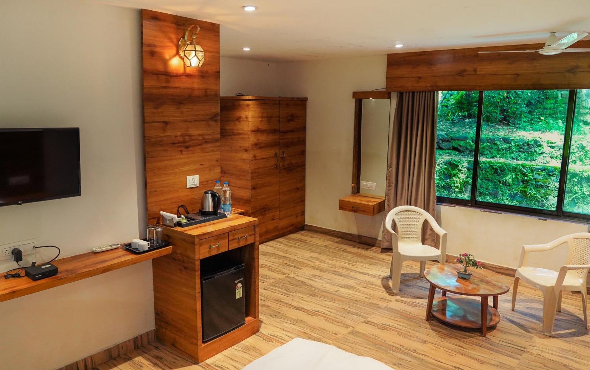 Whispering Peepul Resort Badlapur Exterior foto